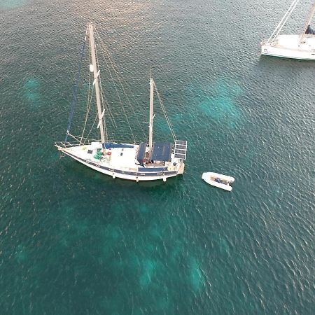 ホテル Atao Plongee レザンセス・ダルレット エクステリア 写真